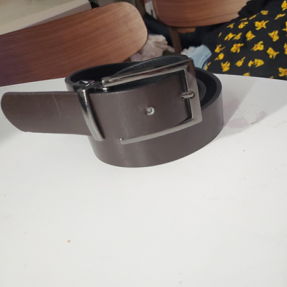 Express reversible dress belt